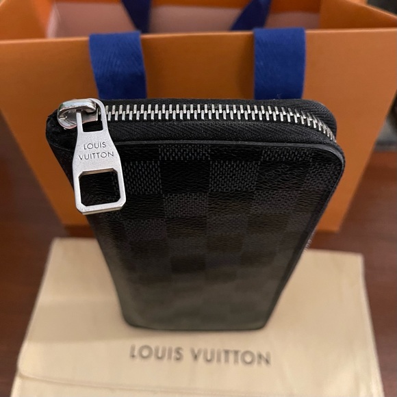 Louis Vuitton Zippy Damier Graphite Vertical Long Wallet - Picture 2 of 16